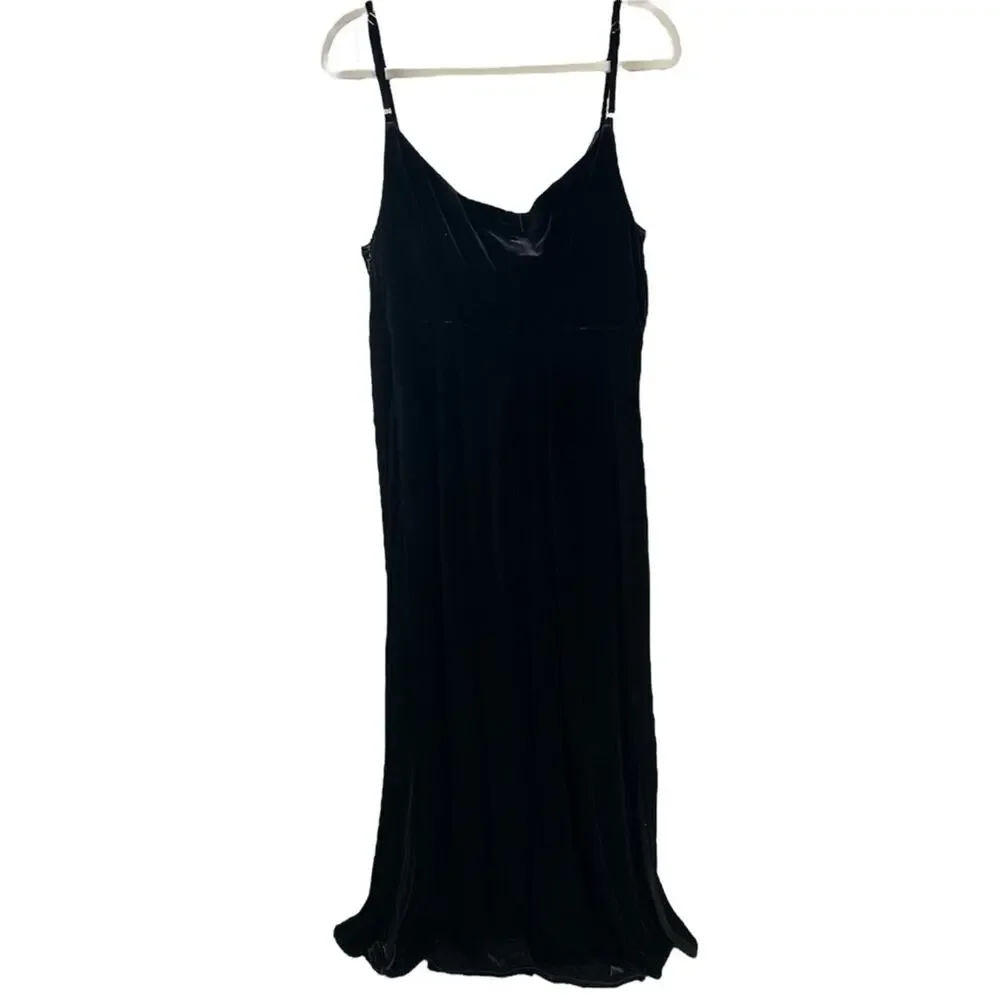 Revelry Skye Velvet Cowl Bridesmaid Maxi Dress in Black Plus Size 22 Gently Used